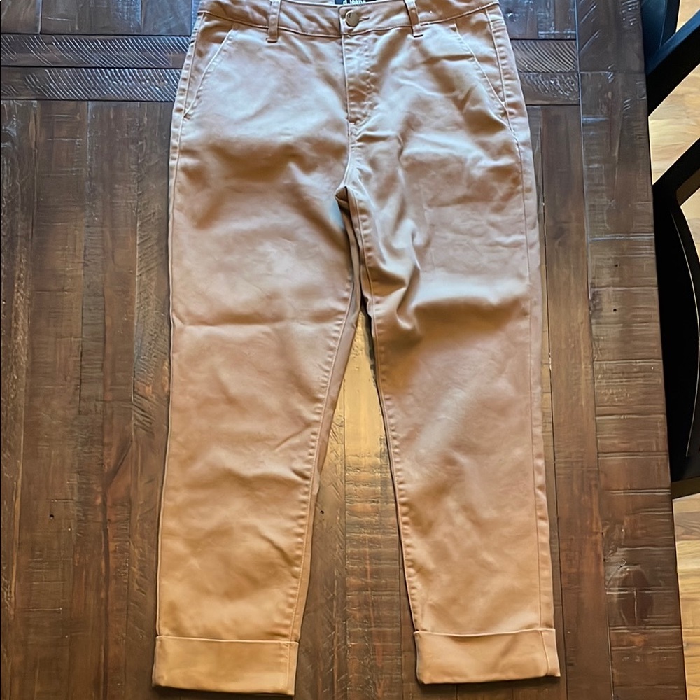 D. Jeans Women's Cropped Pants